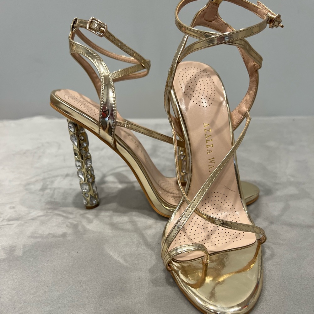 Azalea Wang Strappy Gold Stilettos with Bling Heel Size 8 ✨